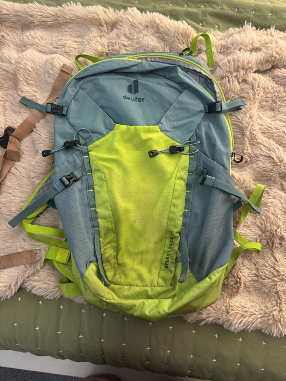 Deuter Green & Teal 25L Daypack Backpack